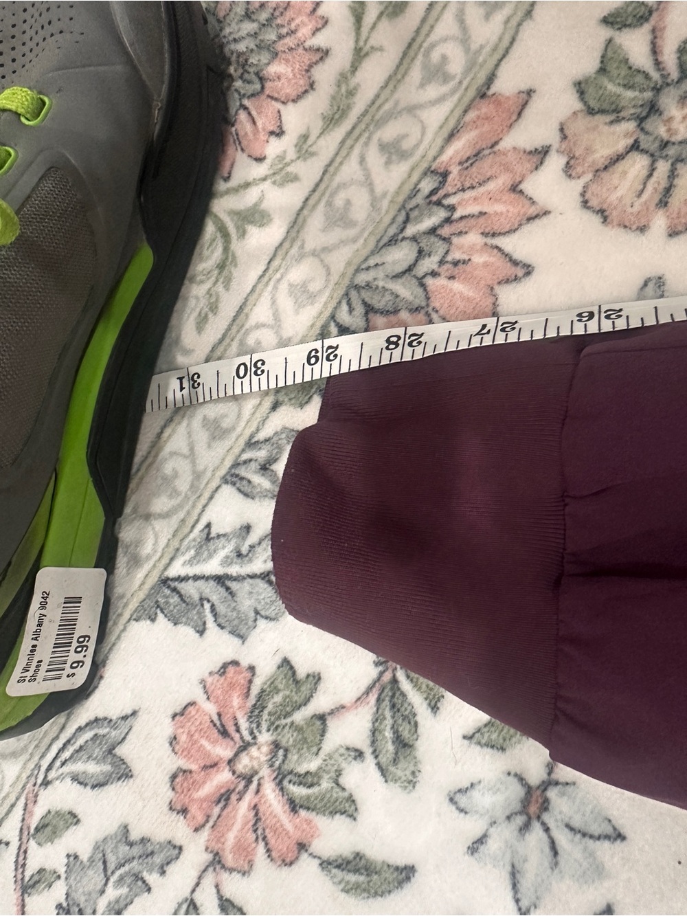 Lululemon Dance Studio Mid-Rise Full Length Joggers - Cassis Burgundy, Size 8 - Picture 6 of 6